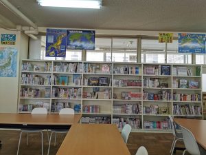 守口市錦中学校図書館改装後05